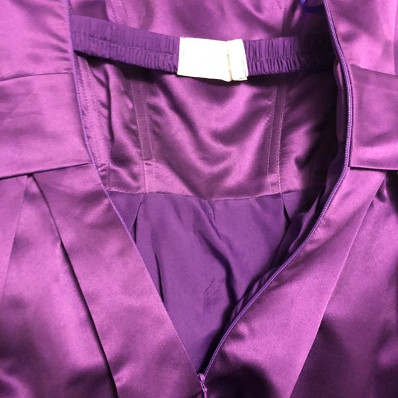 NWOT Strapless Purple Dress with Sweetheart Neckline - Picture 3 of 12